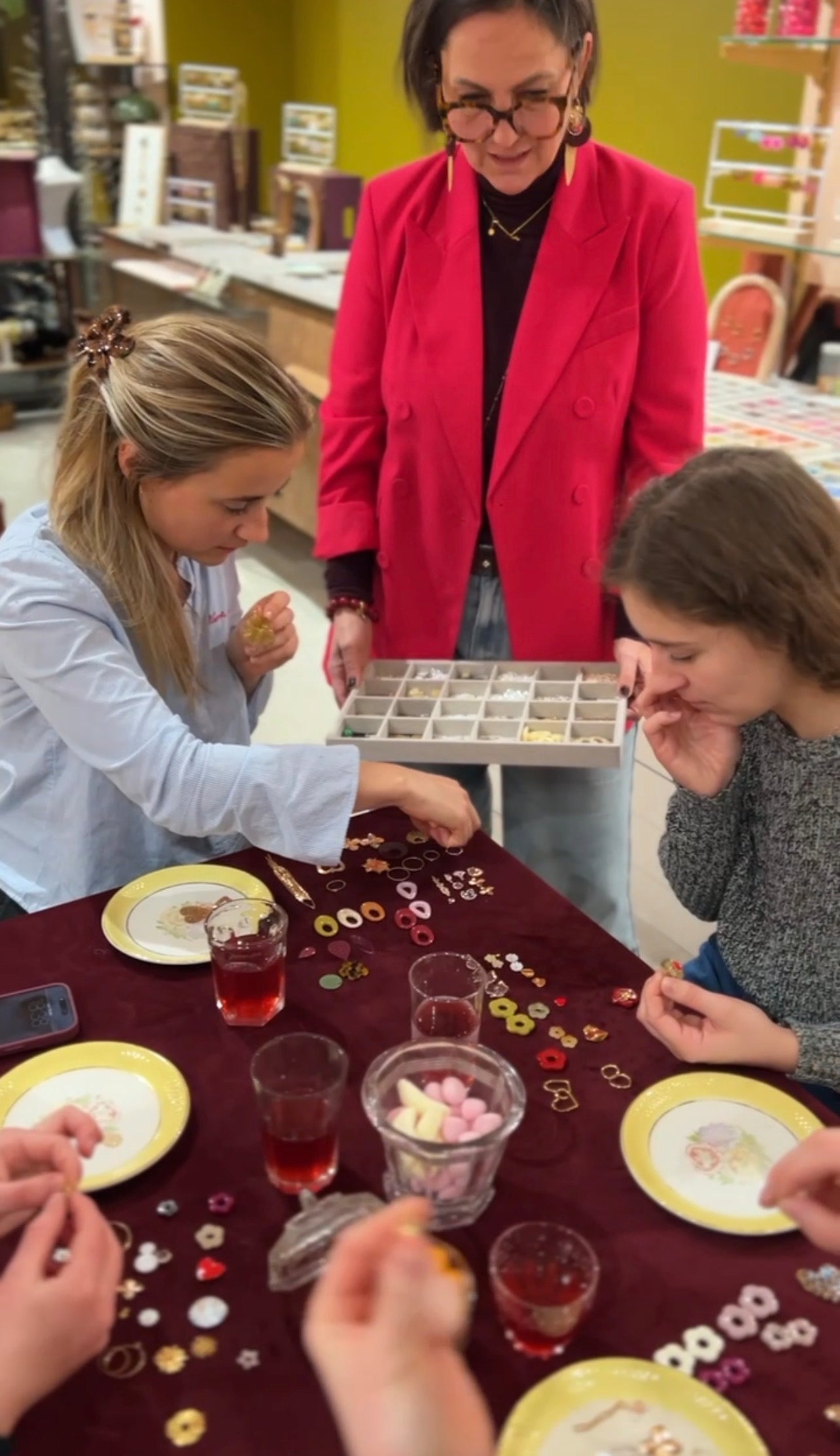 Réservation – Table Créative / Bar à Bijoux