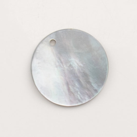 Pendentif sequin rond en nacre grise 20 mm pour créoles – To Do Bijoux