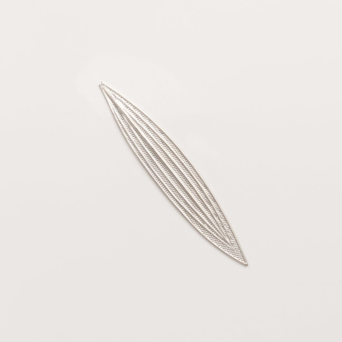 Longue feuilles -pendentif à créole (MP13)